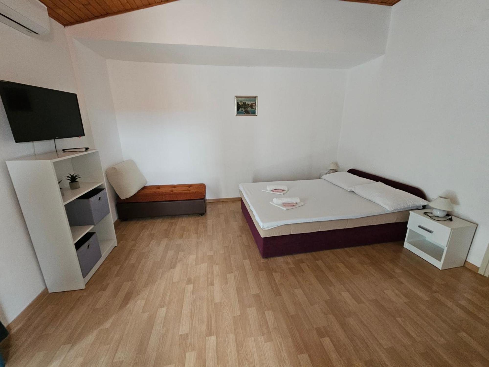 Hotel House Katka Vodice Habitación foto
